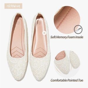 Wish Women's Cream Lace Loafers